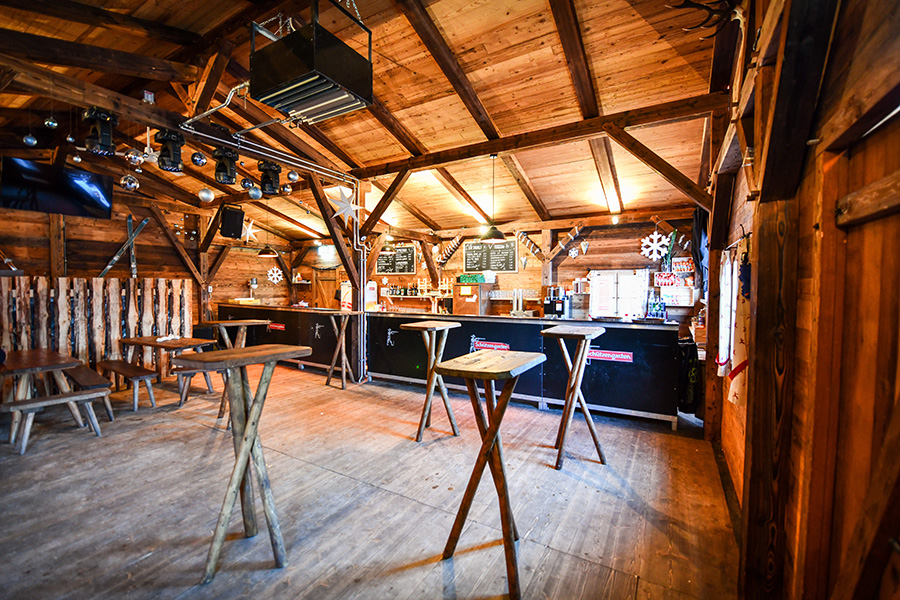 DJ Beatstyle im Bar-Chalet
